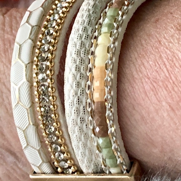 🍃💐Multi texture leather bracelet 💐🍃 - Picture 3 of 8